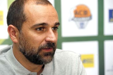 Durán califica de "vital" el partido con el Zaragoza "para dar una alegría" a Miribilla Durán califica de "vital" el partido con el Zaragoza "para dar una alegría" a Miribilla