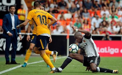 Kondogbia vuelve a la lista del Valencia y Maksimovic no viaja Kondogbia vuelve a la lista del Valencia y Maksimovic no viaja