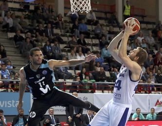 78-68. Estudiantes vence con sufrimiento en su ´exilio´ de Torrejón 78-68. Estudiantes vence con sufrimiento en su ´exilio´ de Torrejón