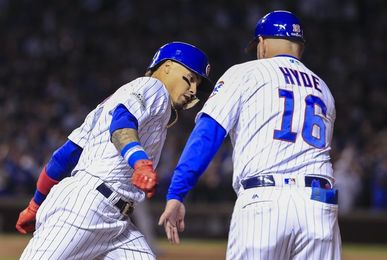 Báez brilla con dos jonrones; Sánchez pone a su equipo cerca de Serie Mundial Báez brilla con dos jonrones; Sánchez pone a su equipo cerca de Serie Mundial