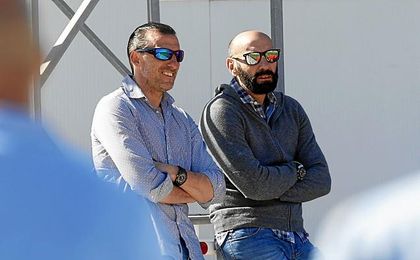 Arias era la mano derecha de Monchi. Arias era la mano derecha de Monchi.