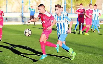 Casi un año y medio después, el Antoniano volvió a ganar como visitante, ante el UP Viso. Casi un año y medio después, el Antoniano volvió a ganar como visitante, ante el UP Viso.
