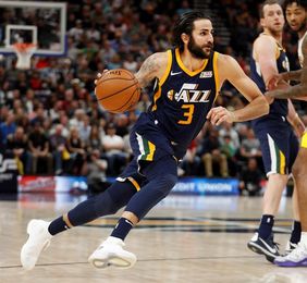 96-81. Mitchell y Rubio deciden el triunfo de los Jazz ante los devaluados Lakers 96-81. Mitchell y Rubio deciden el triunfo de los Jazz ante los devaluados Lakers