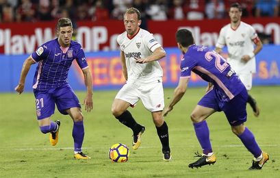 La plantilla del Sevilla se centra en la trascendental cita del miércoles La plantilla del Sevilla se centra en la trascendental cita del miércoles