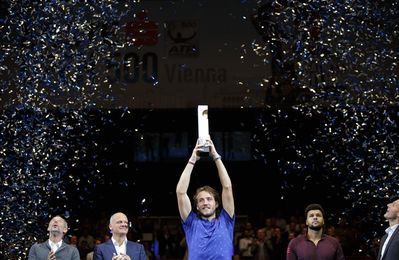 Pouille derrota a Tsonga en final francesa Pouille derrota a Tsonga en final francesa