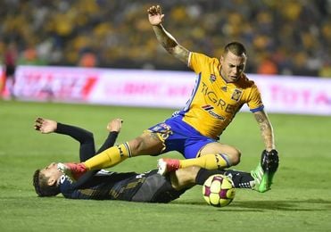 Tigres remonta ante el Cruz Azul de Jémez, que mantiene opciones de liguilla Tigres remonta ante el Cruz Azul de Jémez, que mantiene opciones de liguilla