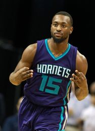 126-121. Walker y Monk lideran el triunfo de los Hornets 126-121. Walker y Monk lideran el triunfo de los Hornets