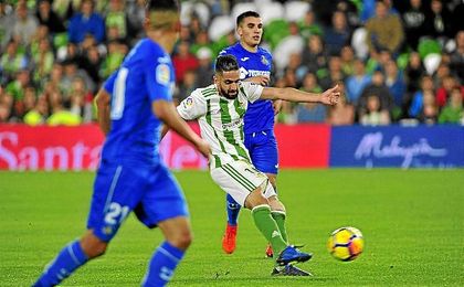El disparo de Boudebouz desde fuera del área supuso el definitivo empate a dos. El disparo de Boudebouz desde fuera del área supuso el definitivo empate a dos.