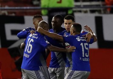 Delfín, Emelec, El Nacional y Cuenca en puja cerrada por ganar la segunda etapa Delfín, Emelec, El Nacional y Cuenca en puja cerrada por ganar la segunda etapa