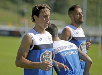 Mosquera da un pequeño susto, sin consecuencias, en el entrenamiento Mosquera da un pequeño susto, sin consecuencias, en el entrenamiento