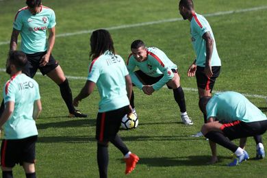La selección lusa ya recaudó 100.000 euros para los afectados por los fuegos La selección lusa ya recaudó 100.000 euros para los afectados por los fuegos