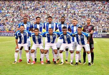 La prensa destaca que Honduras tiene que ir a Sydney a buscar el boleto a Rusia La prensa destaca que Honduras tiene que ir a Sydney a buscar el boleto a Rusia
