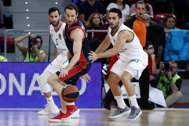 105-75. El Baskonia se da un festín ante el Real Madrid 105-75. El Baskonia se da un festín ante el Real Madrid