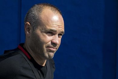 Andrés Iniesta visita a niños en situación de pobreza infantil en Barcelona Andrés Iniesta visita a niños en situación de pobreza infantil en Barcelona