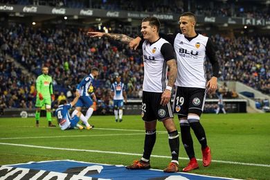 0-2. El Valencia castiga la mala puntería del Espanyol 0-2. El Valencia castiga la mala puntería del Espanyol
