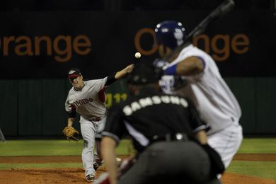 Estrellas vencen Tigres y reasumen el liderato en béisbol dominicano Estrellas vencen Tigres y reasumen el liderato en béisbol dominicano