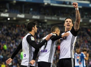 El Valencia se convierte en el sexto equipo que alcanza 8 triunfos seguidos El Valencia se convierte en el sexto equipo que alcanza 8 triunfos seguidos