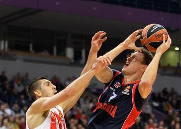 81-85. El Baskonia reacciona y Shengelia ajusticia al Estrella Roja 81-85. El Baskonia reacciona y Shengelia ajusticia al Estrella Roja