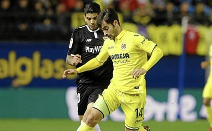 Banega y Trigueros, en un lance del partido. Banega y Trigueros, en un lance del partido.