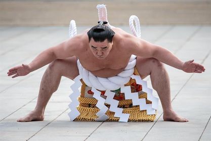 Estrella del sumo se retira tras reconocer agresión a otro luchador Estrella del sumo se retira tras reconocer agresión a otro luchador