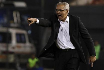 El Santa Fe del uruguayo Gregorio Pérez golea y avanza a las semifinales del fútbol en Colombia El Santa Fe del uruguayo Gregorio Pérez golea y avanza a las semifinales del fútbol en Colombia
