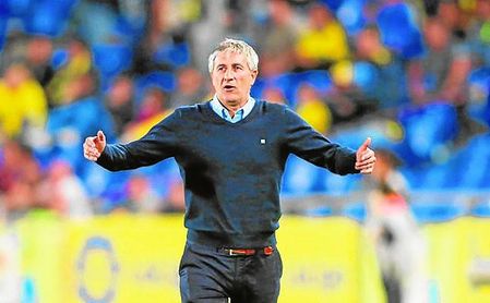 Setién fue recibido, pero se marchó de Gran Canaria sin poder sonreír. Setién fue recibido, pero se marchó de Gran Canaria sin poder sonreír.