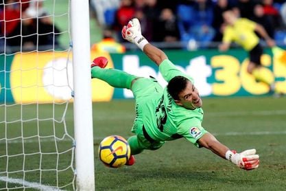 Guaita: "Si el Valencia hubiera ganado, no habrían mirado el césped" Guaita: "Si el Valencia hubiera ganado, no habrían mirado el césped"