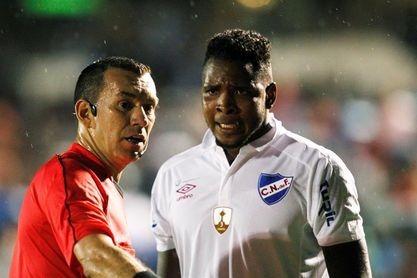 Nacional se queda sin campeonato uruguayo, que disputarán Peñarol y Defensor Nacional se queda sin campeonato uruguayo, que disputarán Peñarol y Defensor