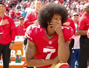 Kaepernick recibe el Premio Legado Muhammad Ali Kaepernick recibe el Premio Legado Muhammad Ali