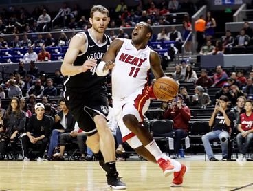 89-101. El Heat "sube" a Ciudad de México y sorprende a los Nets 89-101. El Heat "sube" a Ciudad de México y sorprende a los Nets