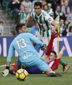 El Atlético gana 0-1 al descanso con un gol de Saúl Ñíguez El Atlético gana 0-1 al descanso con un gol de Saúl Ñíguez