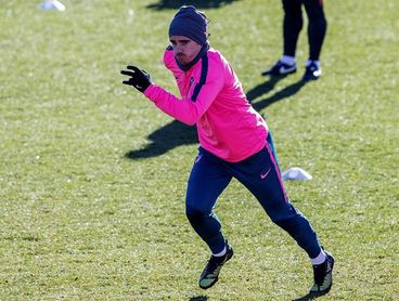 Griezmann sigue entrenando aparte en un día libre para los titulares de ayer Griezmann sigue entrenando aparte en un día libre para los titulares de ayer
