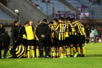 El Peñarol conquista el Campeonato Uruguayo en los penaltis El Peñarol conquista el Campeonato Uruguayo en los penaltis
