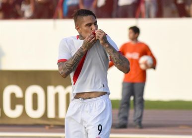 Oblitas confía en que Paolo Guerrero jugará el Mundial con Perú Oblitas confía en que Paolo Guerrero jugará el Mundial con Perú