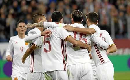 La FIFA había amenazado a España con dejarla fuera de Rusia 2018. La FIFA había amenazado a España con dejarla fuera de Rusia 2018.