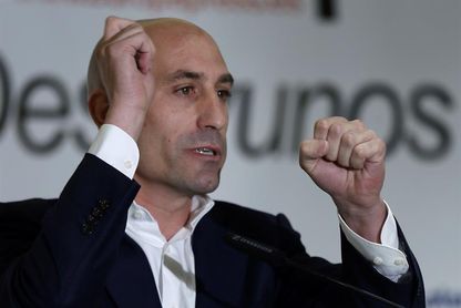 El candidato a la presidencia de la Federación Española enviará un informe a la FIFA El candidato a la presidencia de la Federación Española enviará un informe a la FIFA
