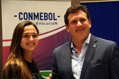La venezolana Deyna Castellanos es elegida embajadora del fútbol suramericano La venezolana Deyna Castellanos es elegida embajadora del fútbol suramericano