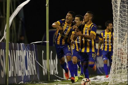 El paraguayo Luqueño y el ecuatoriano Deportivo Cuenca abrirán la Copa Sudamericana El paraguayo Luqueño y el ecuatoriano Deportivo Cuenca abrirán la Copa Sudamericana