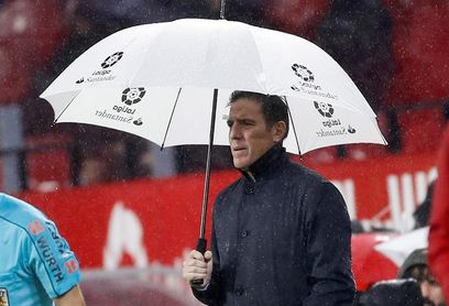 El Sevilla destituye a Eduardo Berizzo El Sevilla destituye a Eduardo Berizzo