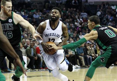 96-114. Evans se venga de su exequipo y los reservas dan el triunfo a los Grizzlies 96-114. Evans se venga de su exequipo y los reservas dan el triunfo a los Grizzlies