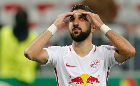 Sevilla y Betis, tras los pasos de Munas Dabbur Sevilla y Betis, tras los pasos de Munas Dabbur