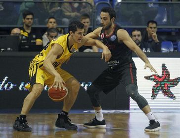72-53. El Iberostar Tenerife sigue líder aunque su juego no fue el mejor 72-53. El Iberostar Tenerife sigue líder aunque su juego no fue el mejor