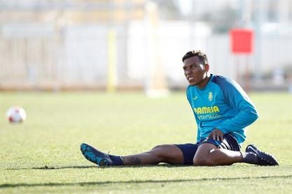 Martínez: "A cualquiera le gusta jugar en el Bernabéu pero debo ir despacio" Martínez: "A cualquiera le gusta jugar en el Bernabéu pero debo ir despacio"
