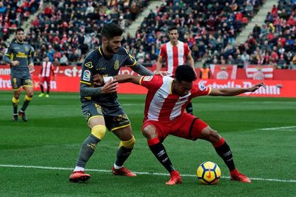 6-0. El Girona se divierte a costa de Las Palmas 6-0. El Girona se divierte a costa de Las Palmas