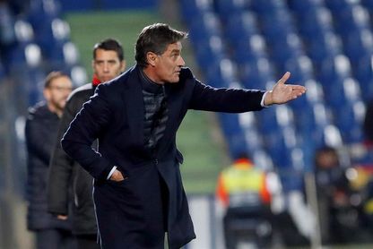 Míchel, destituido como entrenador del Málaga Míchel, destituido como entrenador del Málaga