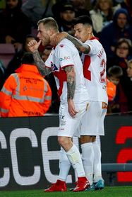 Un gol de Guidetti da ventaja al Alavés tras el primer tiempo Un gol de Guidetti da ventaja al Alavés tras el primer tiempo