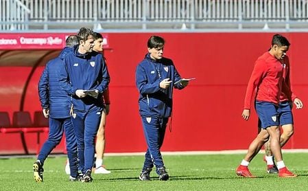 Montella podría salir, por primera vez, con un 4-4-2. Montella podría salir, por primera vez, con un 4-4-2.