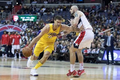 99-102. Brook López se convierte en verdugo de su exequipo y ganan Lakers 99-102. Brook López se convierte en verdugo de su exequipo y ganan Lakers
