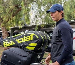 Toni Nadal: "Rafa evoluciona bien y la semana que viene empieza a entrenarse" Toni Nadal: "Rafa evoluciona bien y la semana que viene empieza a entrenarse"