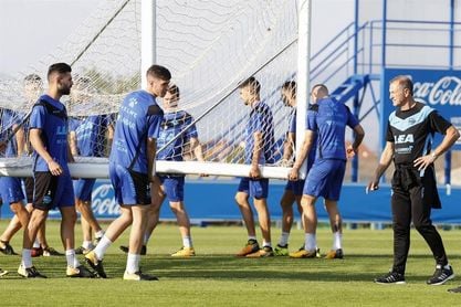 El Alavés entrenará en las instalaciones de Lezama debido al mal tiempo El Alavés entrenará en las instalaciones de Lezama debido al mal tiempo
